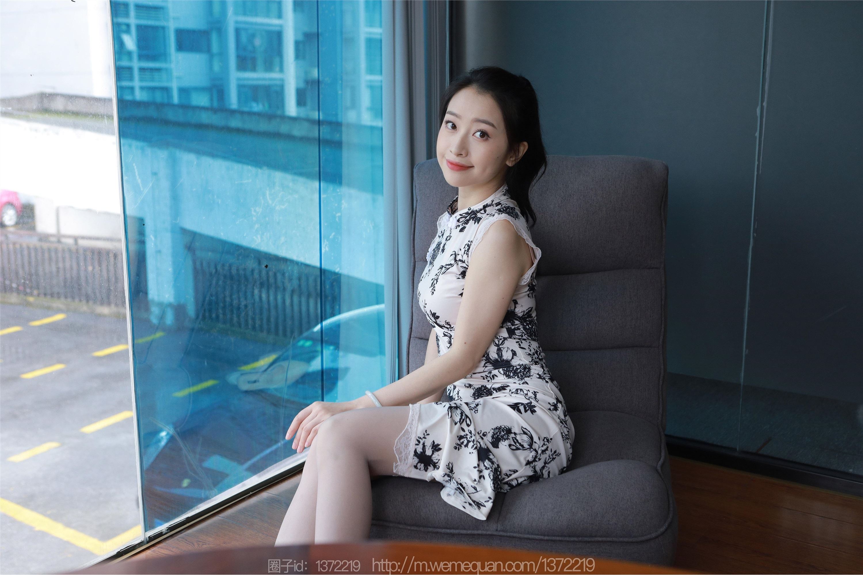 IESS异思趣向  2023.04.25 丝享家 1432 小婕《灰斯旗袍》